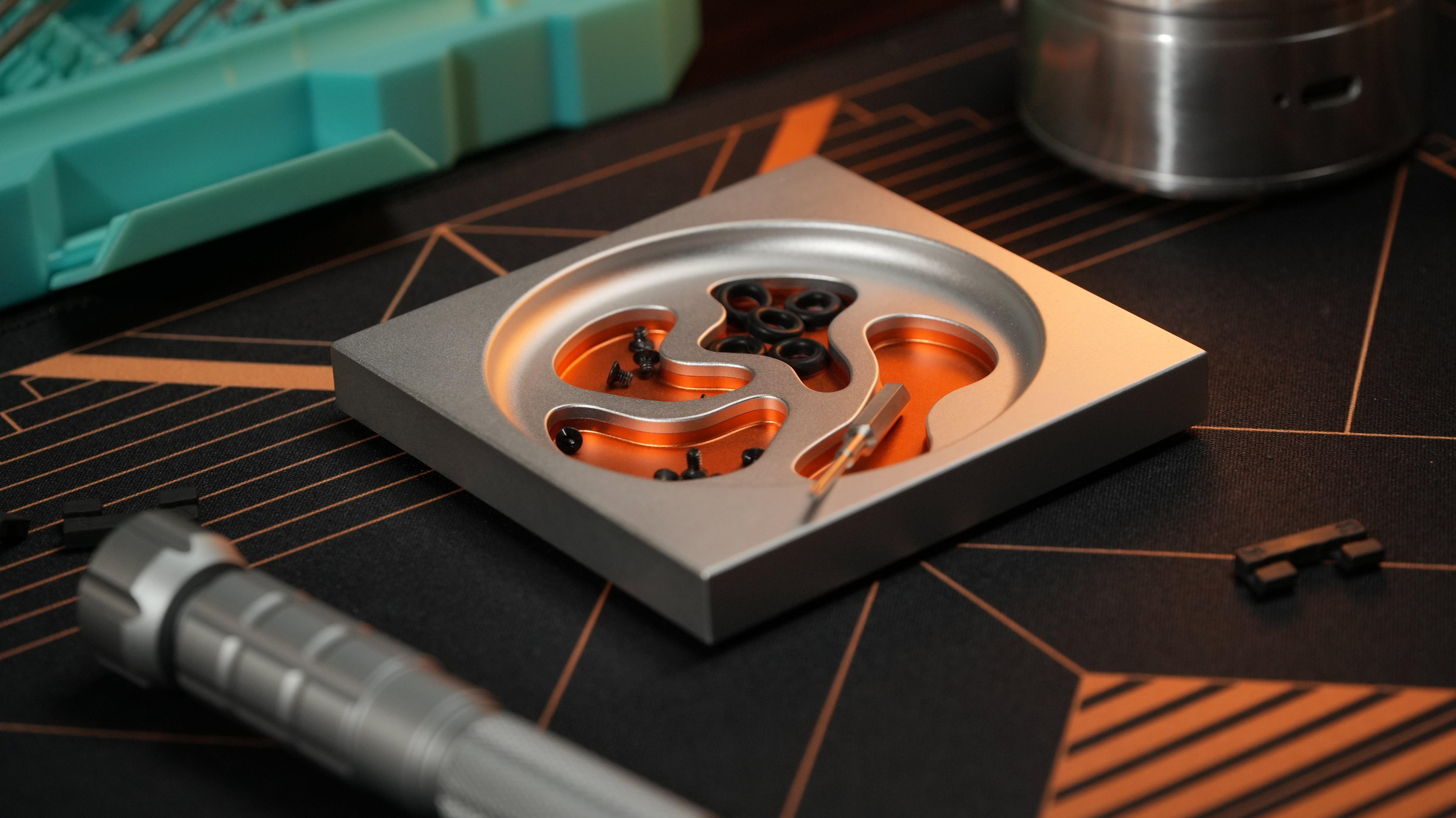 LUMINKEY Nova Flow-Screw Tray