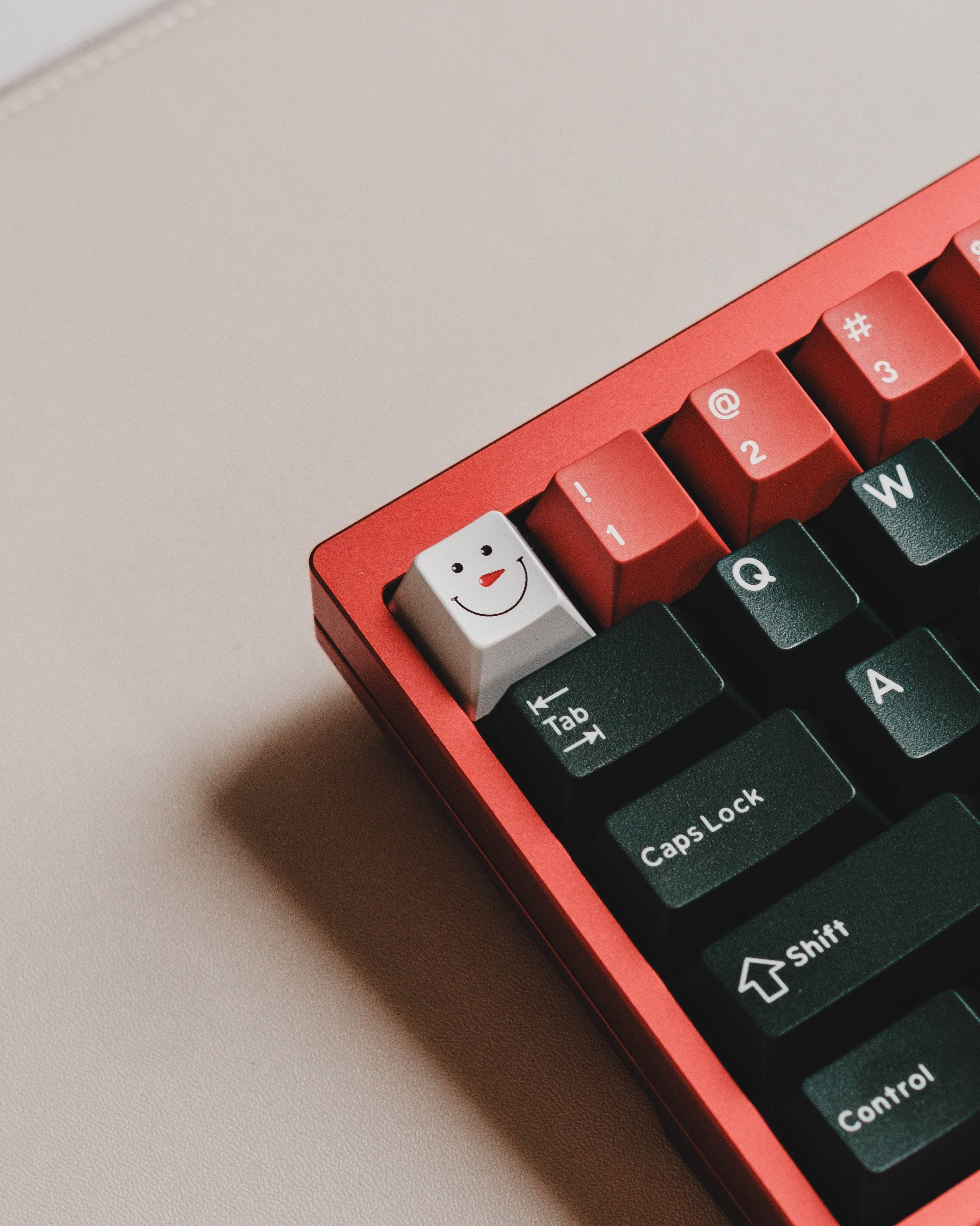 Christmas Aluminum Artisan Keycaps-Christmas Tree, Santa, Snowman - LUMINKEY